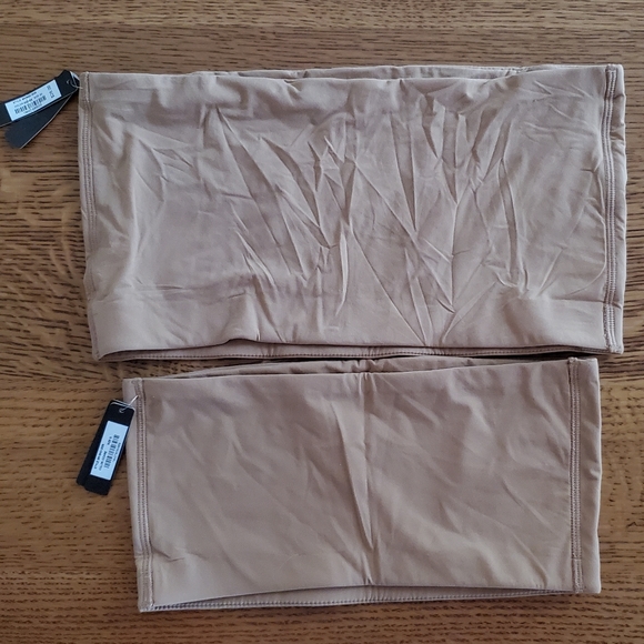 SKIMS Fits Everybody Bandeau Bra in Ochre - Picture 10 of 11